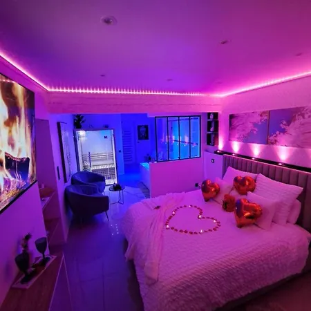 Loveroom - Sauna Apartmán *